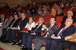 Speakers and participants during the meeting