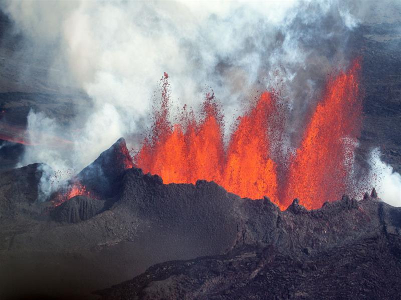 البراكين انواع أجزاء البركان