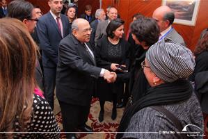 Dr Mostafa El Feki, Directeur de la Bibliotheca Alexandrina avec M<sup>me</sup> Janaïna Herrera, Consule générale de France à Alexandrie et les invités du colloque