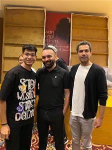 Les laur&eacute;ates de l'atelier avec l'acteur M.Sedky Sakhr