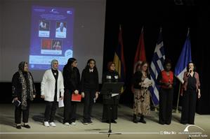  Pr&eacute;sentation de slam par Emilie Sciot, et Virginie S&eacute;ba, po&eacute;tesses slameuses et les participants des ateliers