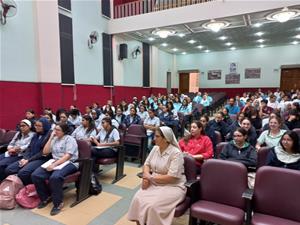  Deuxi&egrave;me journ&eacute;e &agrave; l'&eacute;cole Sainte Anne au Caire&nbsp;